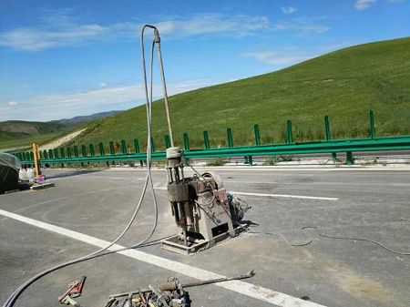 东兴公路地基基础注浆加固